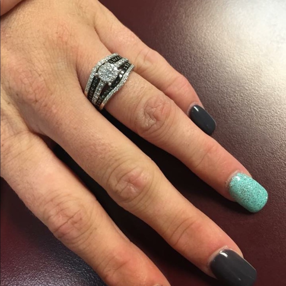 14K White Gold Wedding Set
